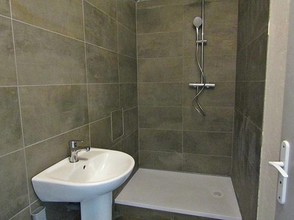 Location                                                      Appartement
                        
                     3 pièces                      90 m2                     à Moyenmoutier