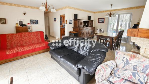 Maison
         5 pièces
        - 80 m² 355 000 € *