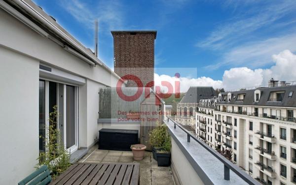 Appartement à vendre    4 pièces • 101,25 m2 Issy-les-Moulineaux