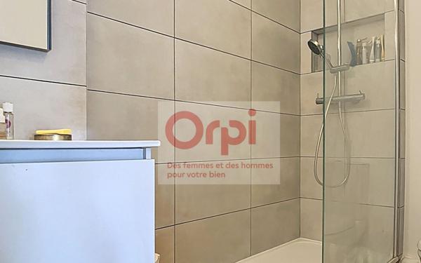 Appartement à vendre    4 pièces • 101,25 m2 Issy-les-Moulineaux