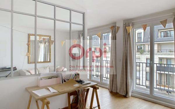 Appartement à vendre    4 pièces • 101,25 m2 Issy-les-Moulineaux