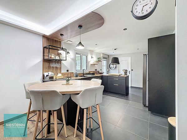 Amboise maison en parfait état, 180m², 5 chambres.