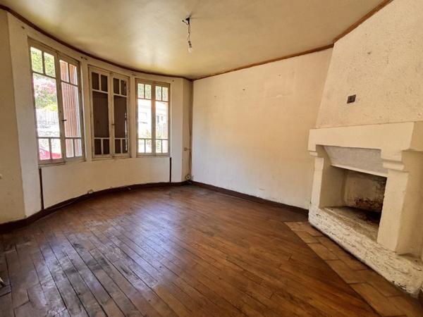 Maison 63 000 € Fumel 6 p 117 m² DPE G
