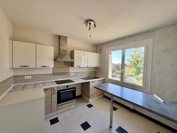 MAISON T4 A LOUER A MABLY - LE CAPITAN
