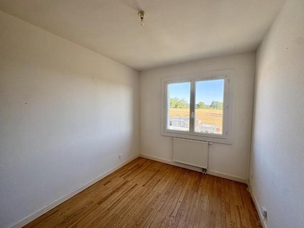 MAISON T4 A LOUER A MABLY - LE CAPITAN