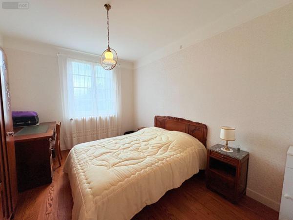 Maison à vendre à Argenton-sur-Creuse dans l'Indre (36200), ref : 037/2645