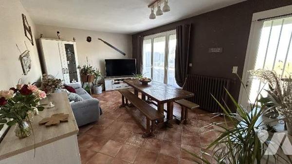 Maison 3 CHAMBRES SUR 1482 m² de TERRAIN