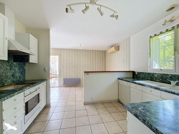 Maison à vendre 368 544 € Carbon-Blanc 4 p 111 m² DPE C