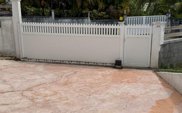 Maison à vendre    5 pièces •  Morne-à-l'Eau