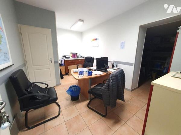 ENTREPOT AVEC BUREAUX