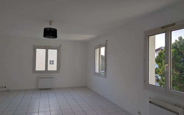 Maison à louer    4 pièces •  Royan