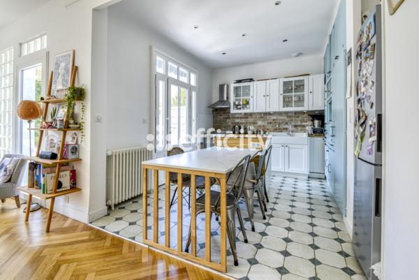 Maison 5 pièces - 145 m² Bien prestige