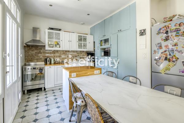 Maison 5 pièces - 145 m² Bien prestige