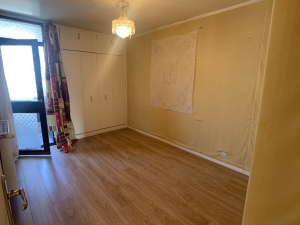 Appartement
                                                                                                                                                                                                                                                                                                                        4 pièce(s)                                                                                                                                                                                                          2 chambre(s)                                                                                                                                                                                                          84.5  m²
