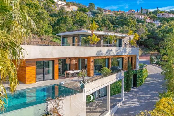 Les Issambres, Villa 3 Chambres -  325 m² à vendre