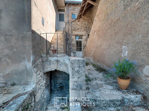 Bâtisse de 1890 avec magnifique vue sur la vallée