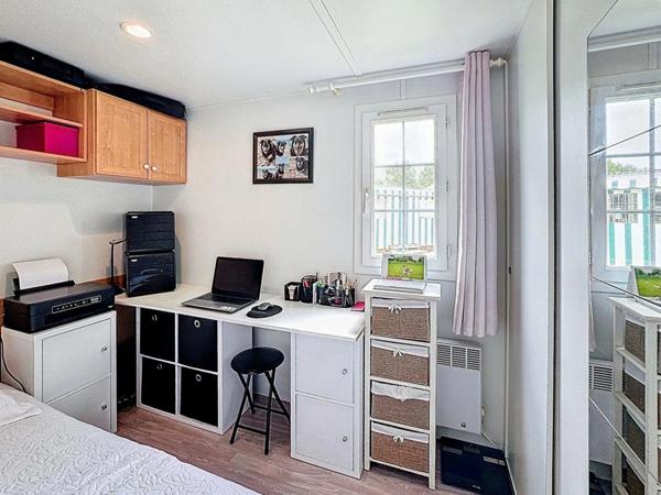 🏖️ Mobil-home – 43 m² sur parcelle arborée dans PRL 3★ avec piscine – Plage à 5 min à pied !