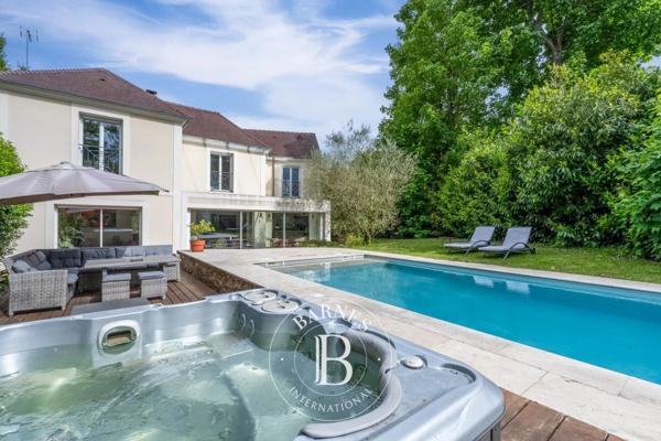 Louveciennes, Maison 4 Chambres -  250 m² à vendre