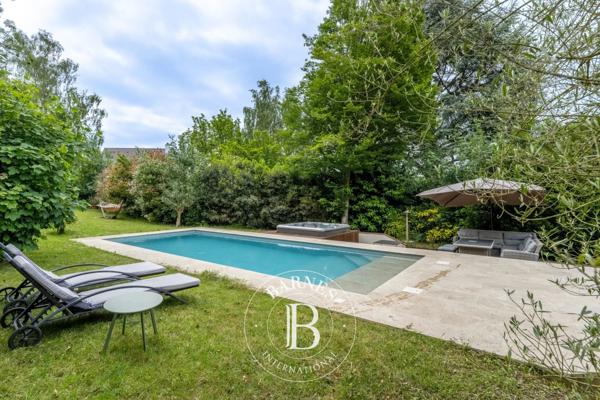 Louveciennes, Maison 4 Chambres -  250 m² à vendre