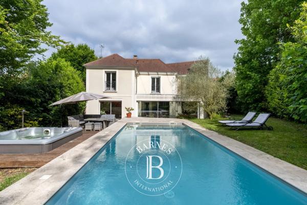 Louveciennes, Maison 4 Chambres -  250 m² à vendre