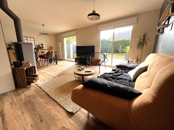 Maison Ahuille 8 pièce(s) 150 m2 avec vie de plain pied sur 815m² de terrain