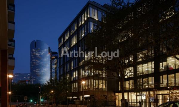 Bureaux à louer à Lesquin avec isolation performante et espaces extérieurs