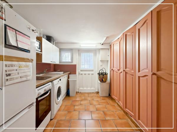 Champs-sur-Marne (77420) 77420 CHAMPS-SUR-MARNE – MAISON 4 PIÈCES – 110 m² – TERRAIN 456 m² – SOUS-SOL – DOUBLE GARAGE – DÉPENDANCE