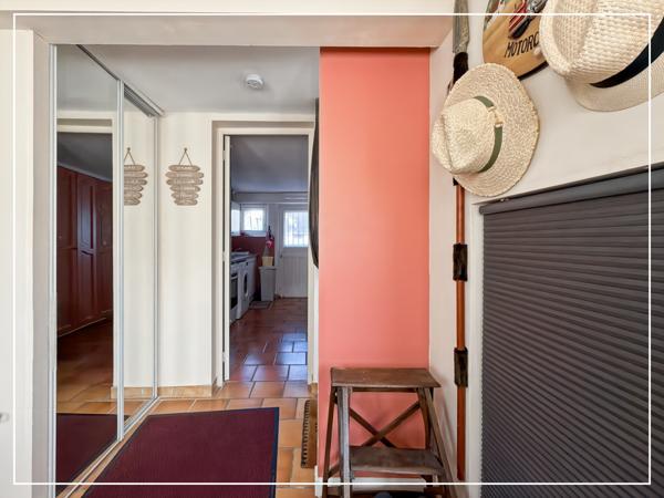 Champs-sur-Marne (77420) 77420 CHAMPS-SUR-MARNE – MAISON 4 PIÈCES – 110 m² – TERRAIN 456 m² – SOUS-SOL – DOUBLE GARAGE – DÉPENDANCE