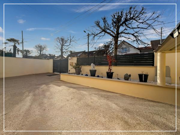 Champs-sur-Marne (77420) 77420 CHAMPS-SUR-MARNE – MAISON 4 PIÈCES – 110 m² – TERRAIN 456 m² – SOUS-SOL – DOUBLE GARAGE – DÉPENDANCE