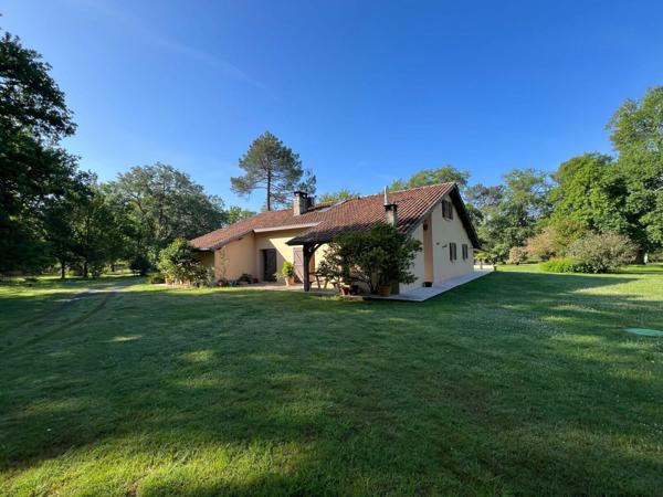 Maison à vendre    7 pièces • 226 m2 Bourriot-Bergonce