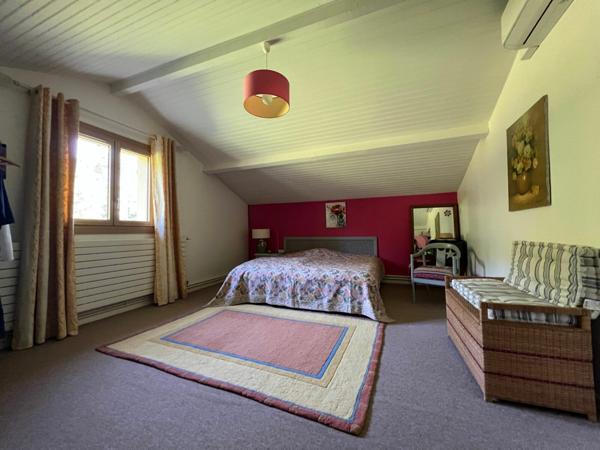 Maison à vendre    7 pièces • 226 m2 Bourriot-Bergonce