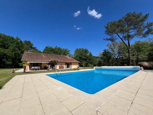 Maison à vendre    7 pièces • 226 m2 Bourriot-Bergonce