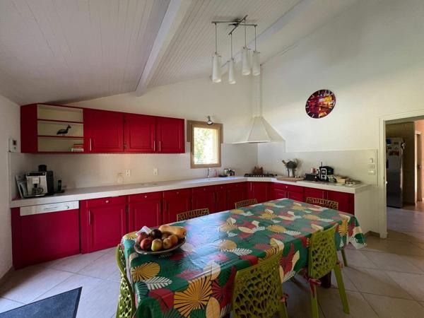 Maison à vendre    7 pièces • 226 m2 Bourriot-Bergonce