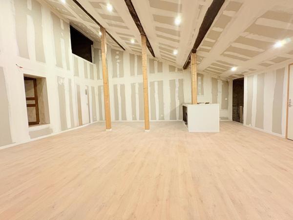 Immeuble mixte - habitation et commerce