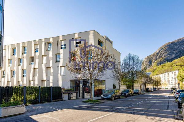 Appartement 1 pièce                                        - 38950 Saint-Martin-le-Vinoux Réf : 21606