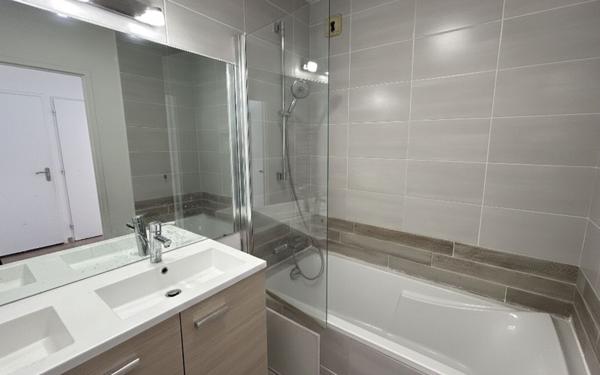 Appartement à louer    4 pièces •  Lyon 3