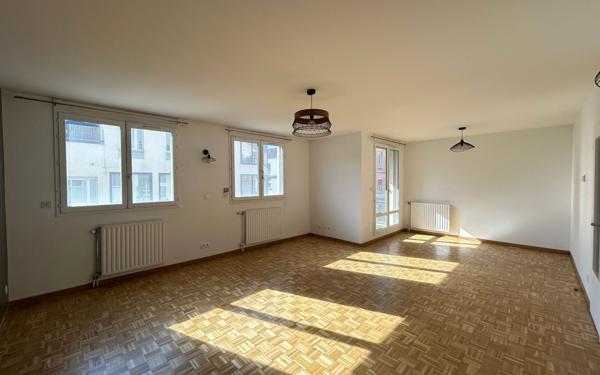 Appartement à louer    4 pièces •  Lyon 3