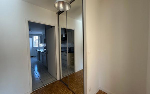 Appartement à louer    4 pièces •  Lyon 3