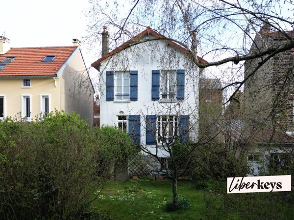 Meulière familiale 122 m² + terrain 1000 m² – Merlan – potentiel extension