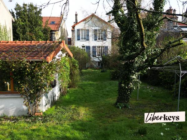 Meulière familiale 122 m² + terrain 1000 m² – Merlan – potentiel extension