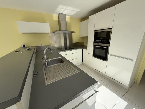 Maison
         5 pièces
        - 143 m² 340 000 €*