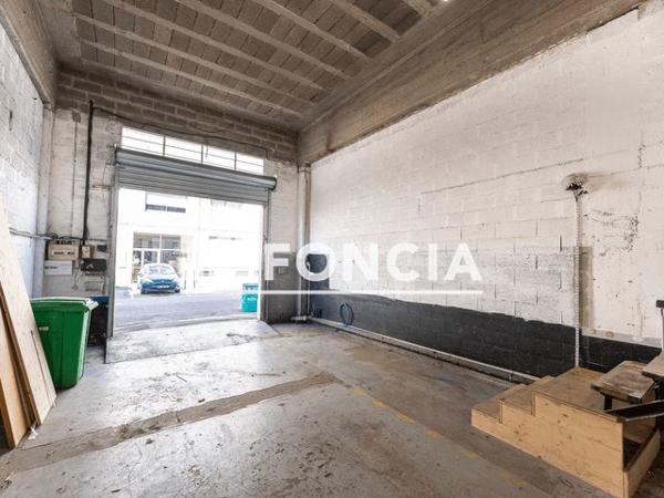 Location Local commercial 3 pièces 121 m² - 6 TER RUE DES PAPALINES Avignon 84000