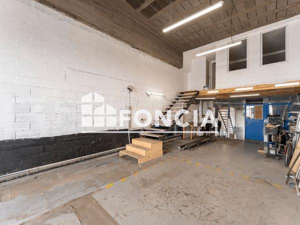 Location Local commercial 3 pièces 121 m² - 6 TER RUE DES PAPALINES Avignon 84000