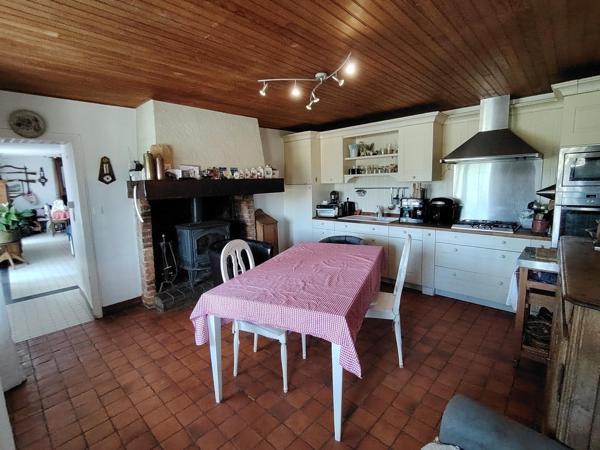 Maison à LE HOMMET-D'ARTHENAY, 50620 - 6 pièces 110m²
