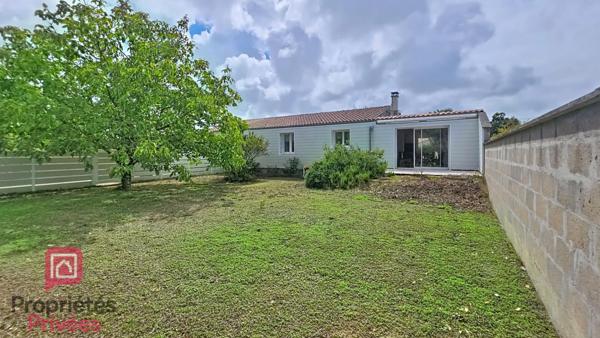 Maison familiale 115 m² avec piscine chauffée ? 3 chambres ? Double garage 100 m² ? Au calme