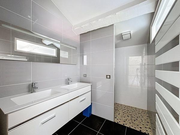 A vendre - Villa - Juan Les Pins - 260 m2