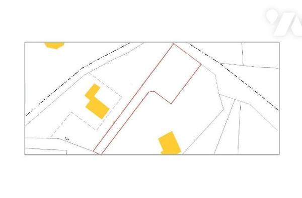 GUICHEN / TERRAIN A BÂTIR 742 M² / PERMIS DE CONSTRUIRE VALIDÉ

Situé dans un hameau en impas...