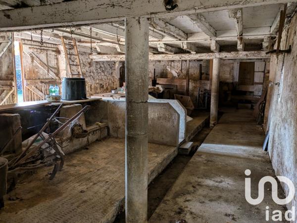 Grange 4 pièces de 230 m² à Saint-Cyprien (24220)