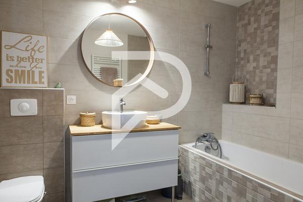 Appartement 4 pièces 83.76 m2