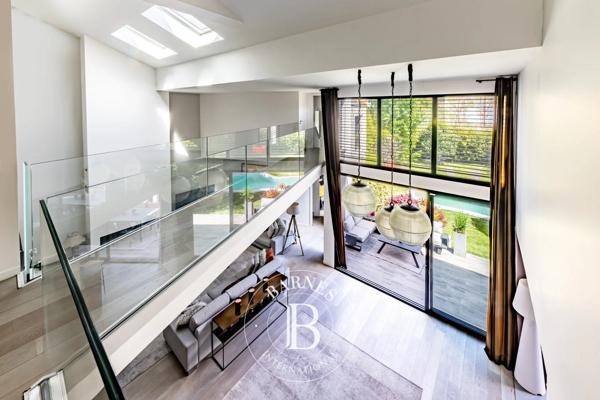 Colombes, Maison 4 Chambres -  293 m² à vendre